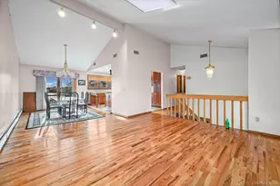 4068 Darby Ln, Seaford, NY 11783 - Photo 6