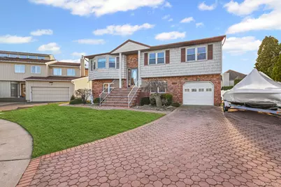 4068 Darby Lane, Seaford, NY 11783 - Photo 22