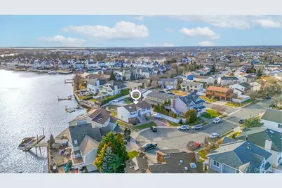 4068 Darby Lane, Seaford, NY 11783 - Photo 28