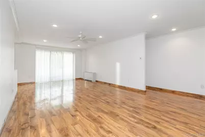 1 Kensington Gate #302, Great Neck, NY 11021 - Photo 8