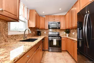 57 Jackson Pl, Massapequa, NY 11758 - Photo 14