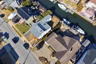 57 Jackson Pl, Massapequa, NY 11758 - Photo 32