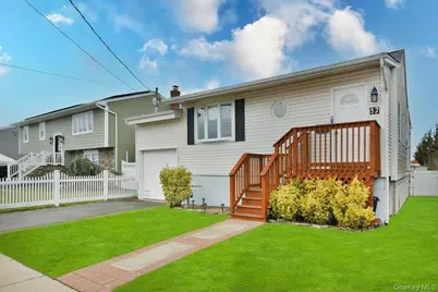 57 Jackson Place, Massapequa, NY 11758 - Photo 4