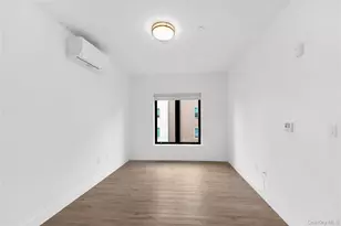 625 N MacQuesten Pkwy, Fleetwood, NY 10552 - Photo 10