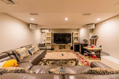 2 Summerwind Drive, Glen Head, NY 11545 - Photo 38