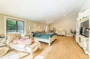 2 Summerwind Dr, Glen Head, NY 11545 - Photo 14