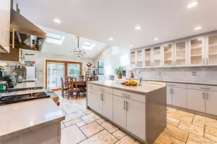 2 Summerwind Dr, Glen Head, NY 11545 - Photo 20