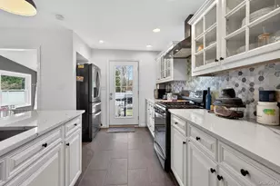 175 Evergreen Ave, Smithtown, NY 11787 - Photo 8