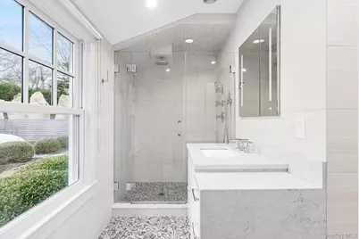 20 Whalers Walk, Southampton, NY 11963 - Photo 12