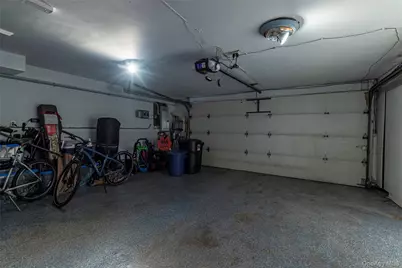 97 Gilmar Lane, Roslyn Heights, NY 11577 - Photo 36