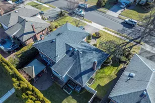 97 Gilmar Ln, Roslyn Heights, NY 11577 - Photo 40