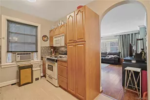 43-06 57th St, Woodside, NY 11377 - Photo 12