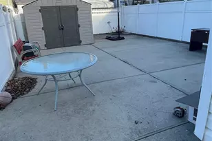 90-17 207th St, Queens Village, NY 11428 - Photo 10