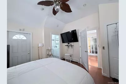 23 Gray Avenue, Medford, NY 11763 - Photo 12