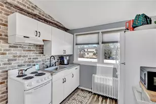 233 Sears Rd, West Islip, NY 11795 - Photo 20