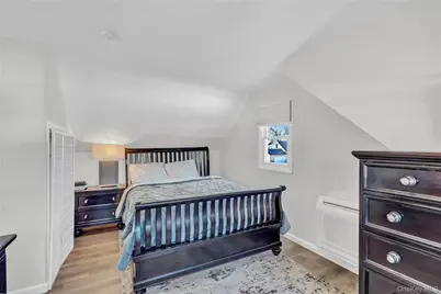 233 Sears Road, West Islip, NY 11795 - Photo 24