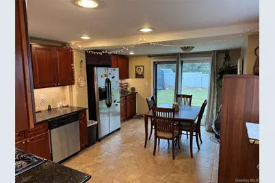 58 Floyd Place, East Norwich, NY 11732 - Photo 4