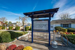 213 Storm Dr, Holtsville, NY 11742 - Photo 18