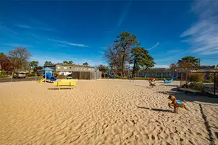 213 Storm Dr, Holtsville, NY 11742 - Photo 20