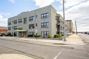 302 E Broadway, Long Beach, NY 11561 - Photo 16