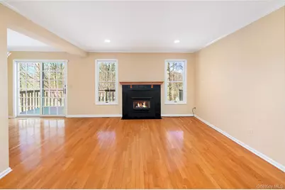 502 Kensington Way, Mount Kisco, NY 10549 - Photo 6
