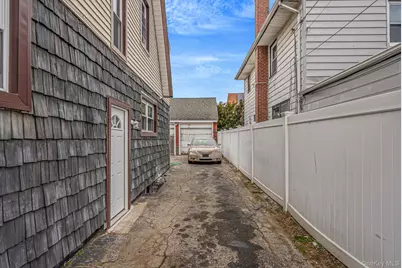 63 Devon Road, Hempstead, NY 11550 - Photo 28