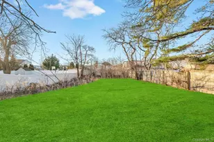 622 Wyngate Dr E, Valley Stream, NY 11580 - Photo 6