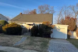 45 Alabama Ave, Hempstead, NY 11550 - Photo 2