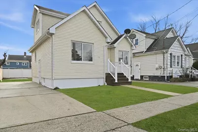 160 Argyle Avenue, Uniondale, NY 11553 - Photo 32