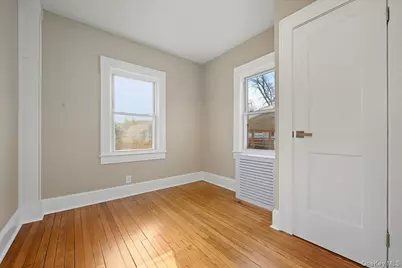 160 Argyle Avenue, Uniondale, NY 11553 - Photo 8