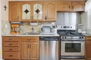 83-57 251st St, Bellerose, NY 11426 - Photo 6