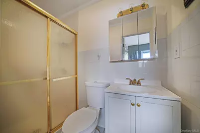 24 Oakdale Avenue, Farmingville, NY 11738 - Photo 22