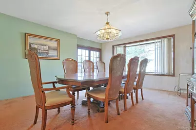 25 Tennyson Drive, Nanuet, NY 10954 - Photo 14