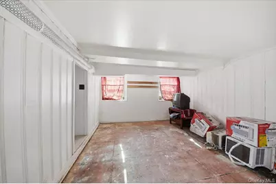 2523 Woodhull Avenue, Bronx, NY 10469 - Photo 24