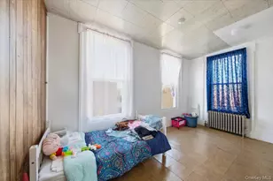 2523 Woodhull Ave, Bronx, NY 10469 - Photo 18