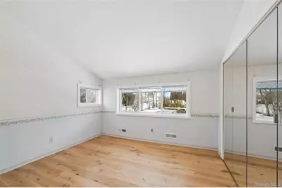 21 Amboy Road, Oakdale, NY 11769 - Photo 18