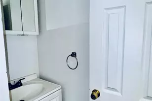 106-34 Sutphin Blvd, Jamaica, NY 11435 - Photo 6