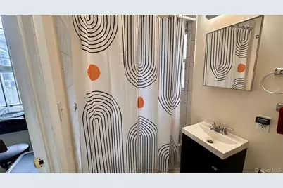 106-34 Sutphin Boulevard, Jamaica, NY 11435 - Photo 14