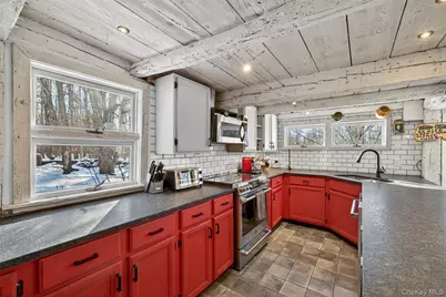 101 Drake Road, Pleasant Valley, NY 12569 - Photo 28