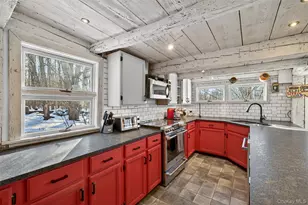 101 Drake Rd, Pleasant Valley, NY 12569 - Photo 28