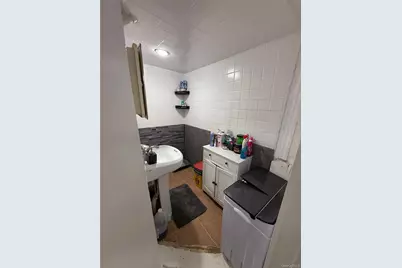 10737 Van Wyck Expressway, Jamaica, NY 11435 - Photo 14