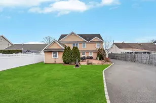 3597 Martha Blvd, Bethpage, NY 11714 - Photo 30