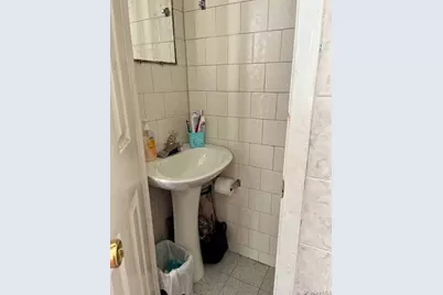 10214 85th Drive, Richmond Hill, NY 11418 - Photo 4