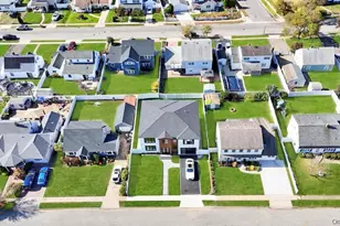 8 Table Ln, Hicksville, NY 11801 - Photo 42