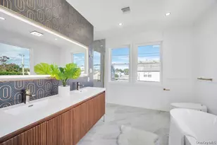 8 Table Ln, Hicksville, NY 11801 - Photo 30