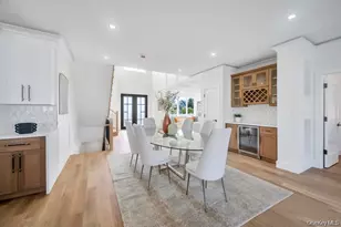 8 Table Ln, Hicksville, NY 11801 - Photo 14