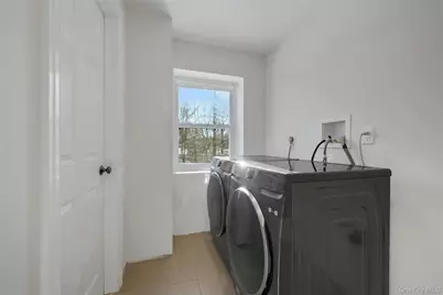 30 Highclere Lane, Valhalla, NY 10595 - Photo 22