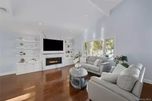 30 Highclere Ln, Valhalla, NY 10595 - Photo 4