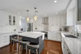 30 Highclere Ln, Valhalla, NY 10595 - Photo 10