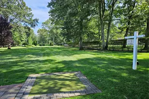 128D Exmore Ct, Ridge, NY 11961 - Photo 36